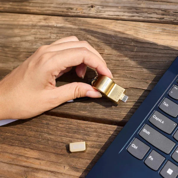 SanDisk 128GB USB-C Flash Drive, 300MB/s, FIFA World Cup 2026 Edition